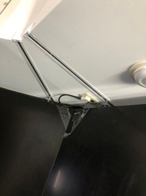 天井内ブラケット固定構造