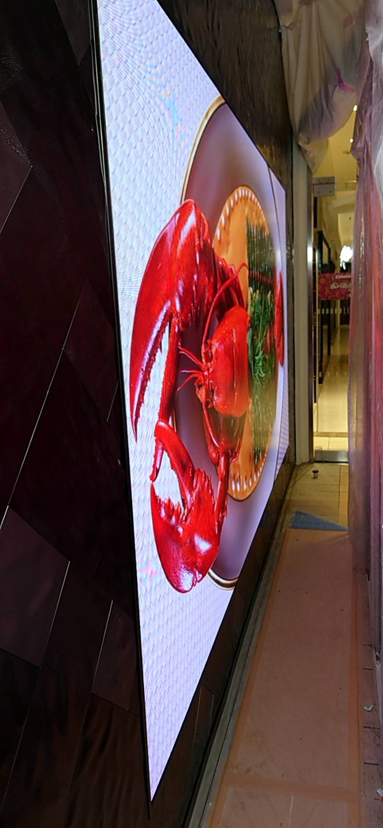 新宿 アパレル店 — 16:9比率COB